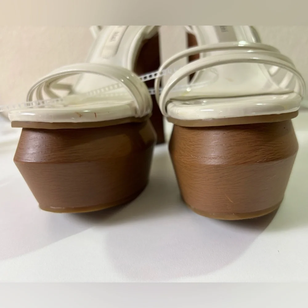 NWT Gianni Bini Cream Patent Parrish Strappy Platform Heeled Sandals 8.5